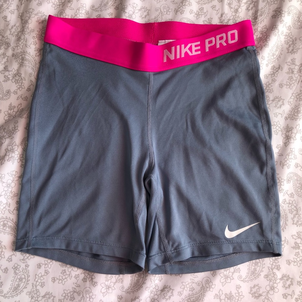 Nike Pro girls grey and pink spandex size. XL-$15